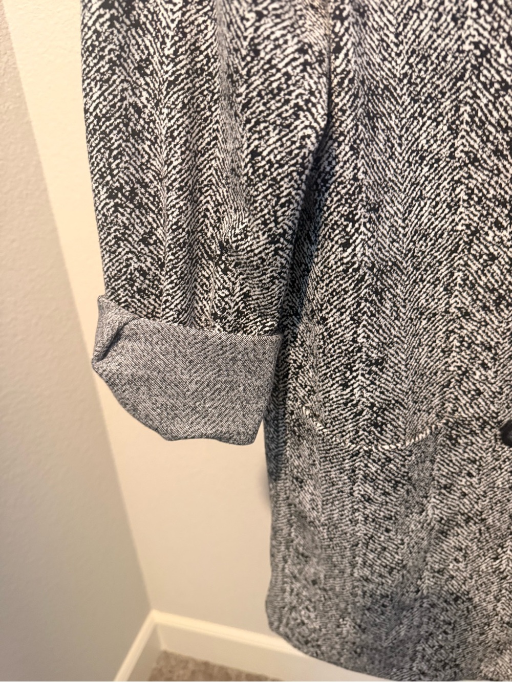 Versatile Herringbone Jacket - Picture 6 of 6